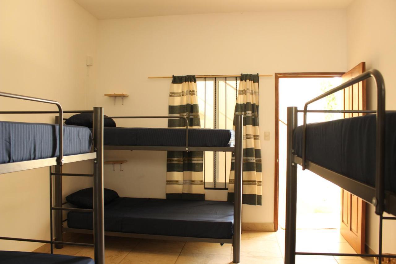 Mi Puerto Beach Hostel Пуерто Ескондидо Екстериор снимка